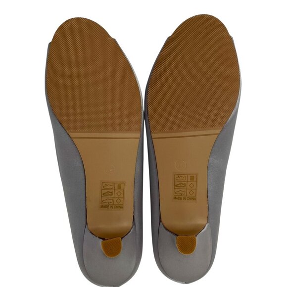 NWT ERIJUNOR Kitten Heel Satin Party/Dance Pumps Silver Rhinestone Brooch 7.5 - Picture 9 of 15